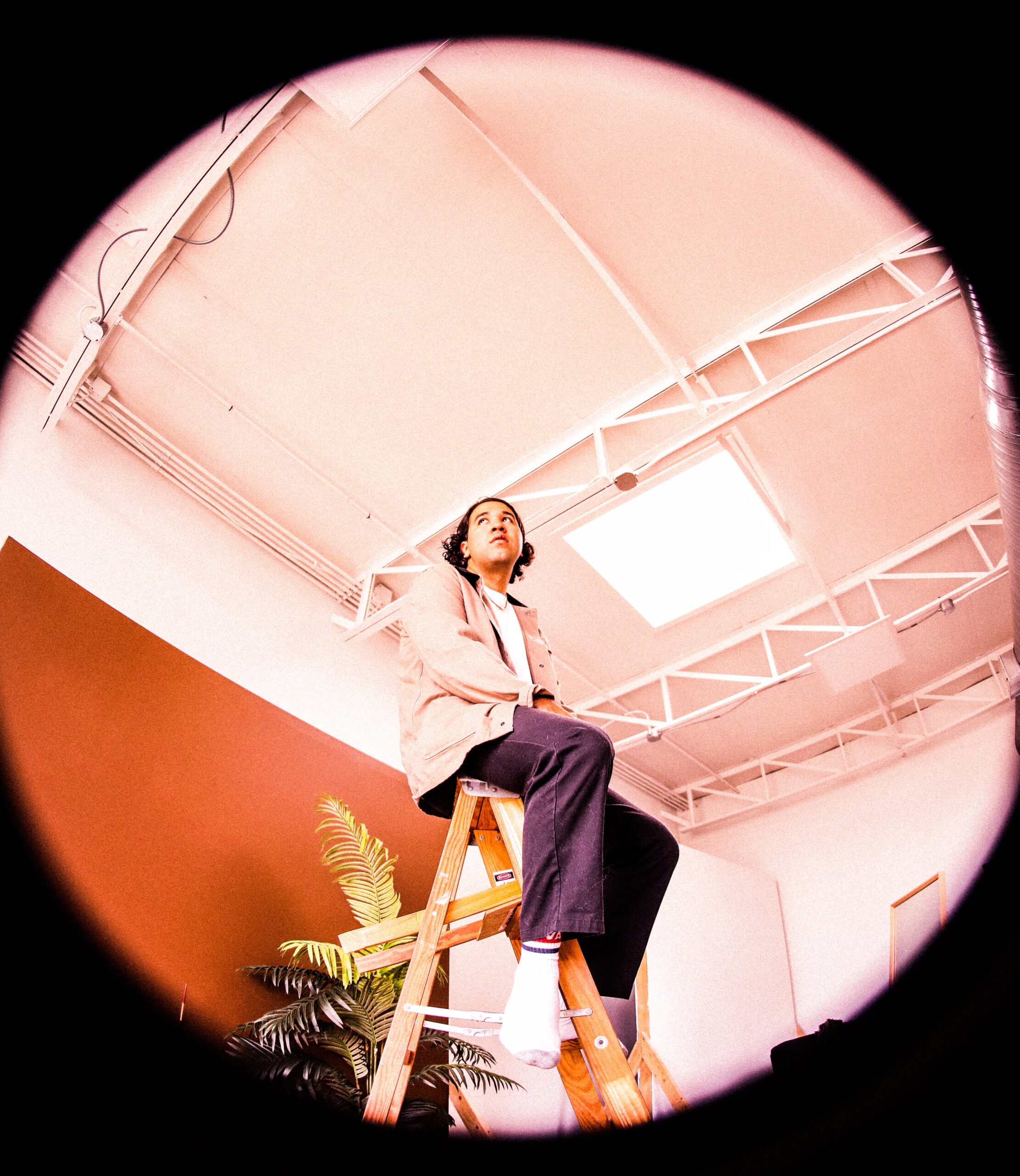 Slow Joy —The Edge of Intimate Performance